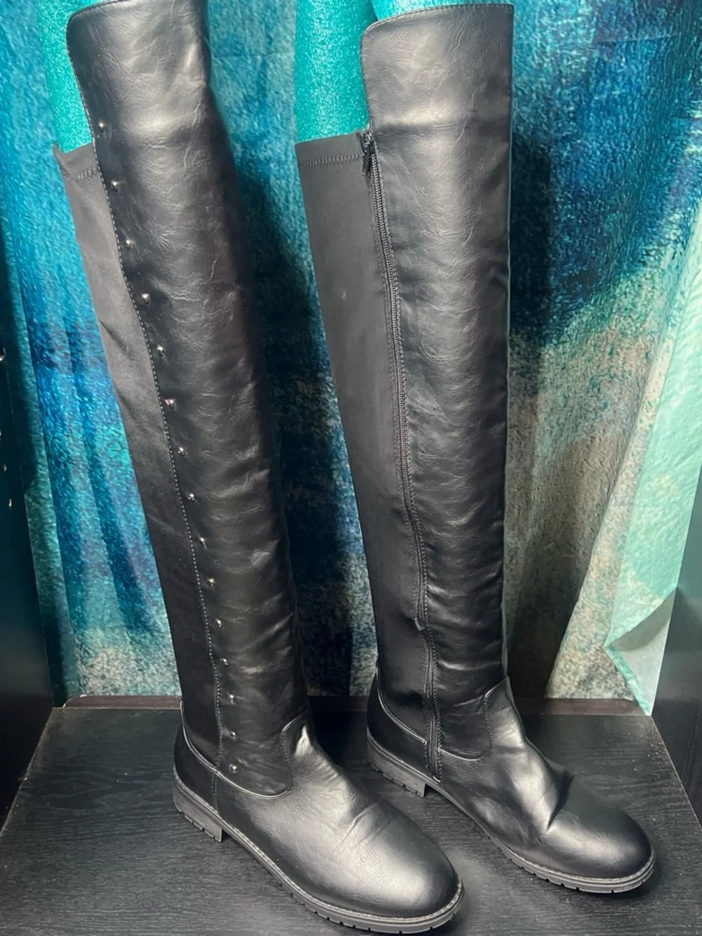 Over-the-Knee Black Riding Boots — Sleek Zip-Up Style